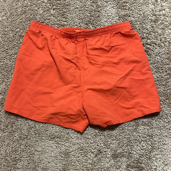 Patagonia NWT ORANGE/ CORAL SHORTS NEVER WORN women’s size large - Picture 6 of 7